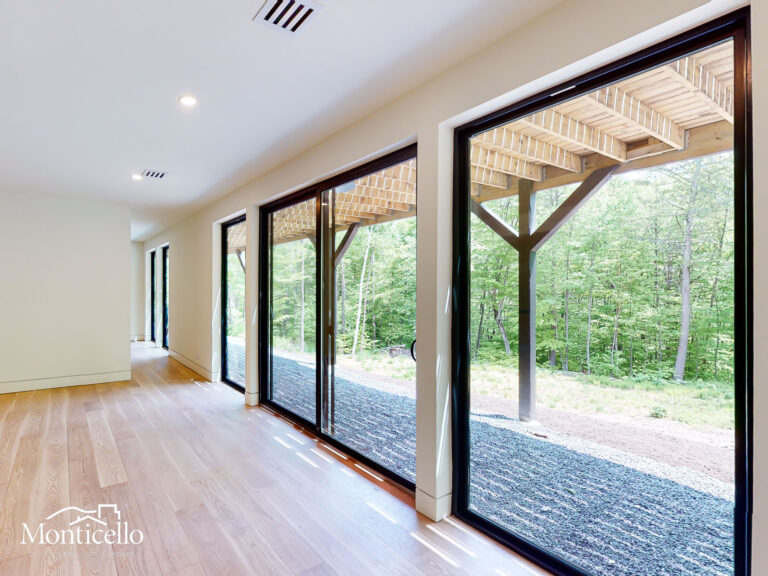 FAMILY ROOM-02