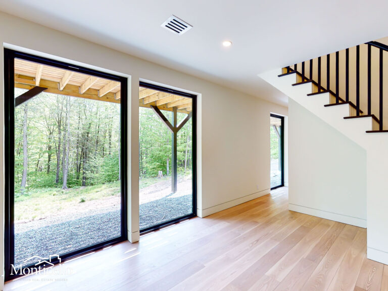 FAMILY ROOM-09