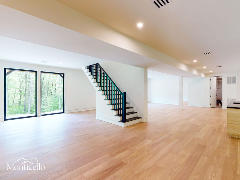 FAMILY ROOM-12