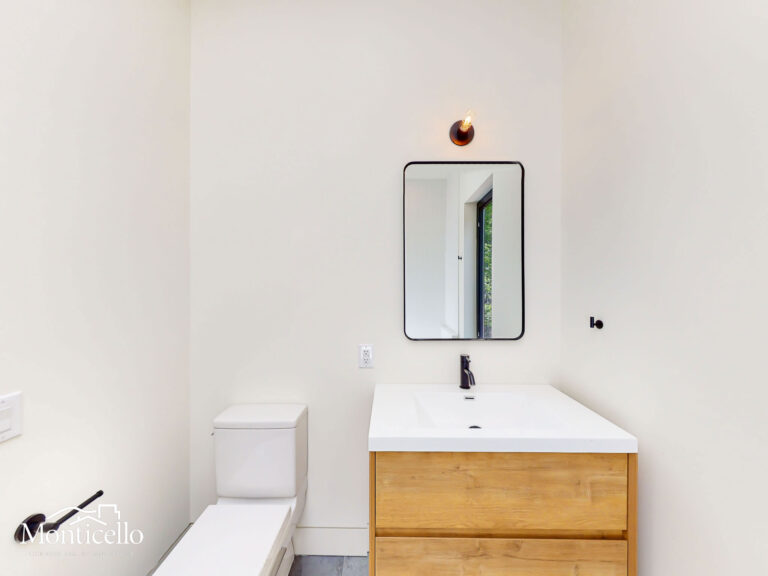 FULLBATHROOM F2-1