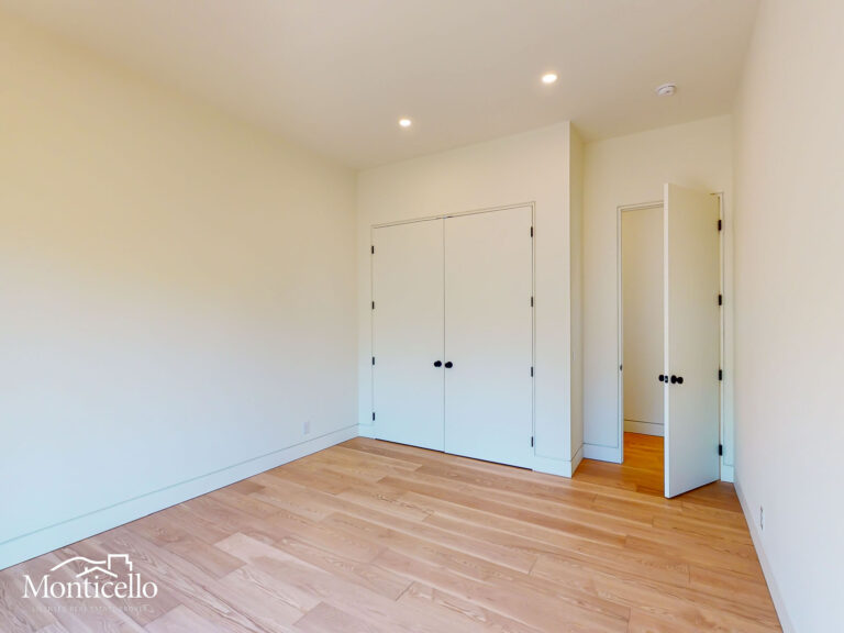 GUEST BEDROOM 1-1