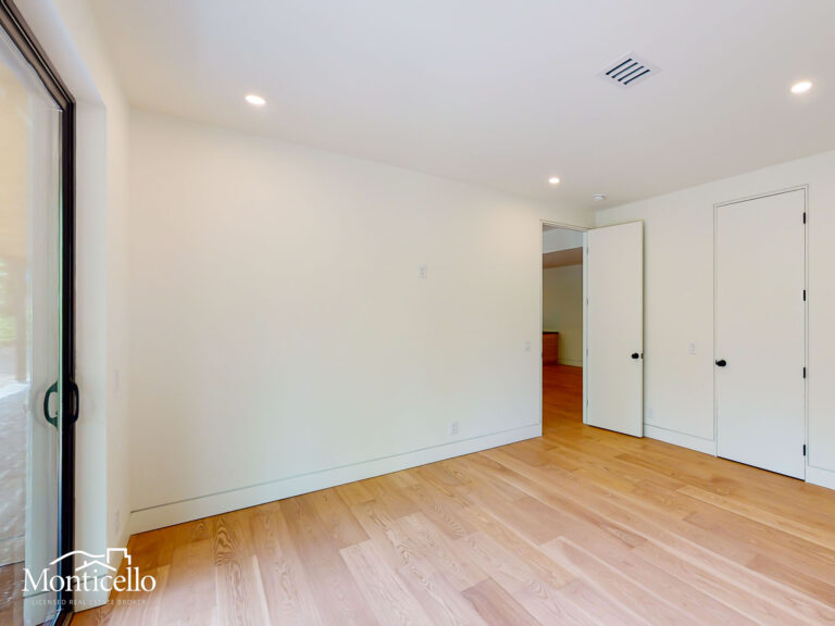 GUEST BEDROOM 3-3