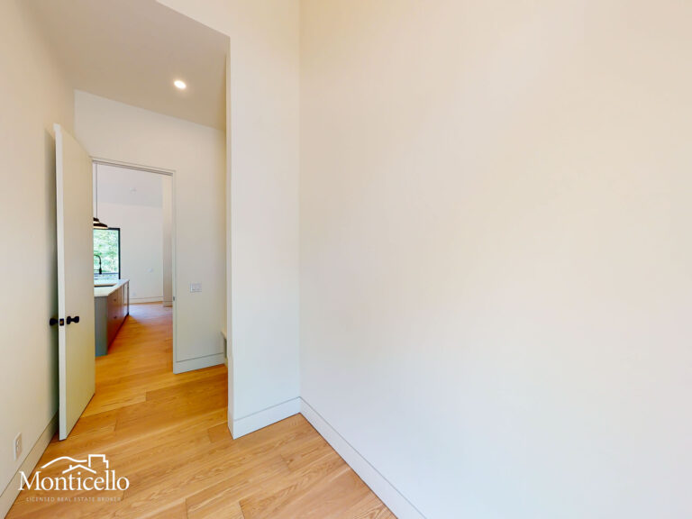 MUD ROOM-3
